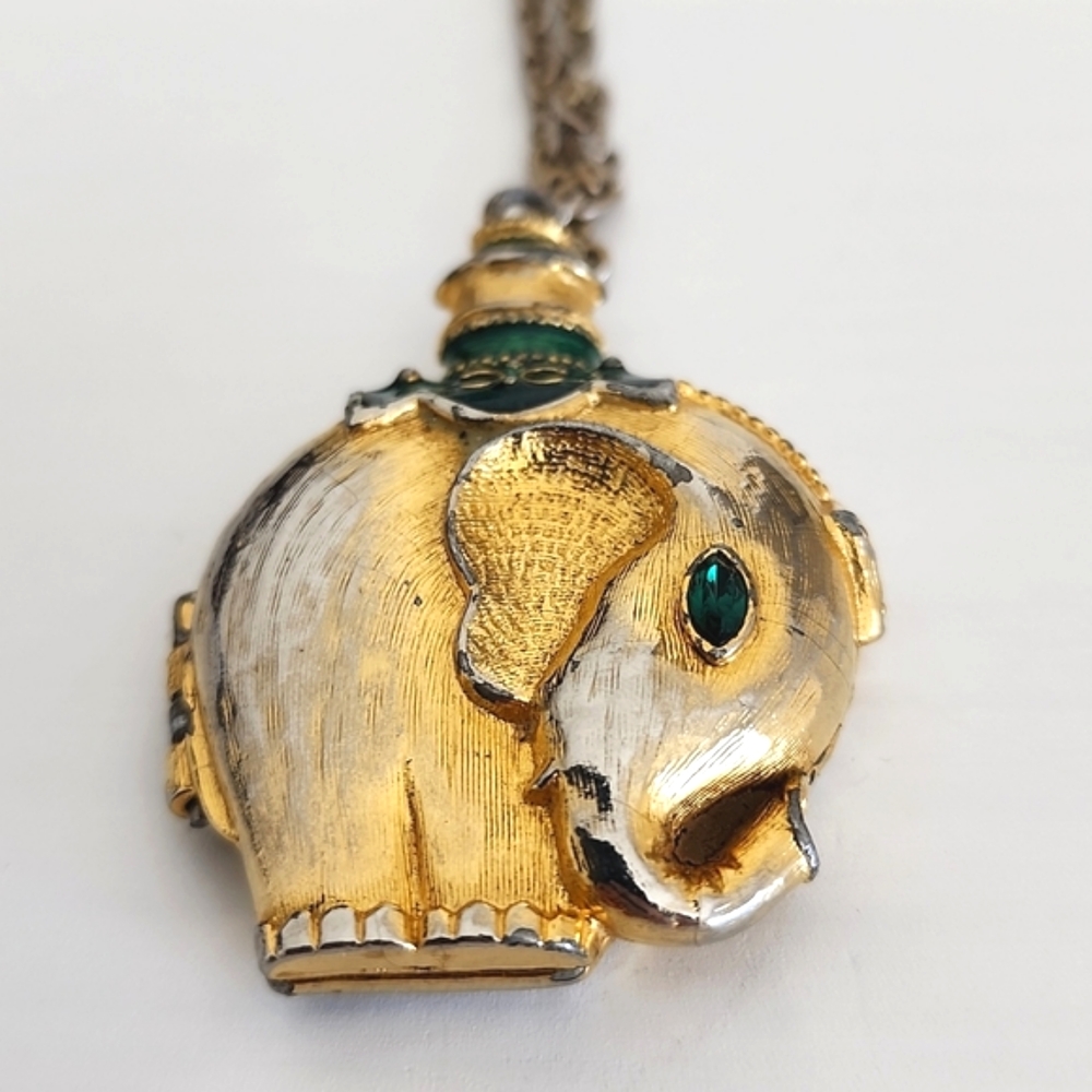 Vintage Elephant Necklace